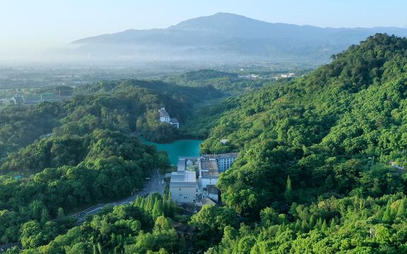 峨眉山红珠山宾馆禅意山居-官方