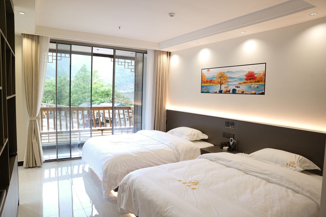 Xijiang Qianhu Miao Village · Youran Mountain Lodge