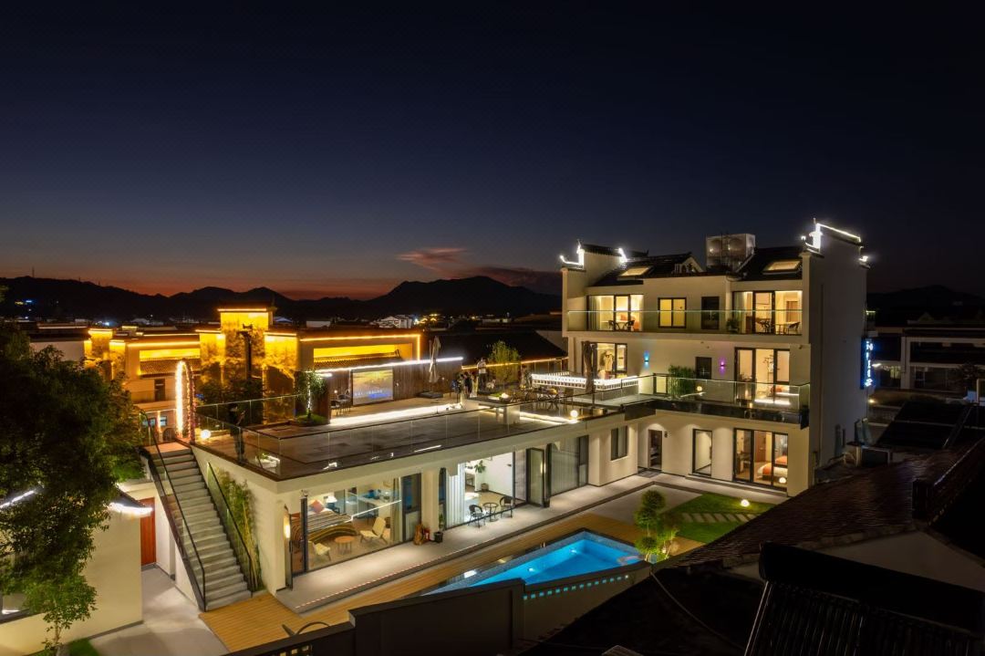 雲中覓境丨地藏王聖像 ' 禪隱修行民宿（九華山換乘中心店）