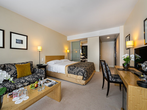 日内瓦碧玉马诺特酒店