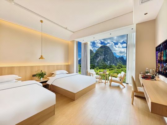 漓畔雲舍（20元人民幣景區店）