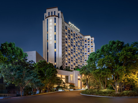 东莞君源铂尔曼酒店