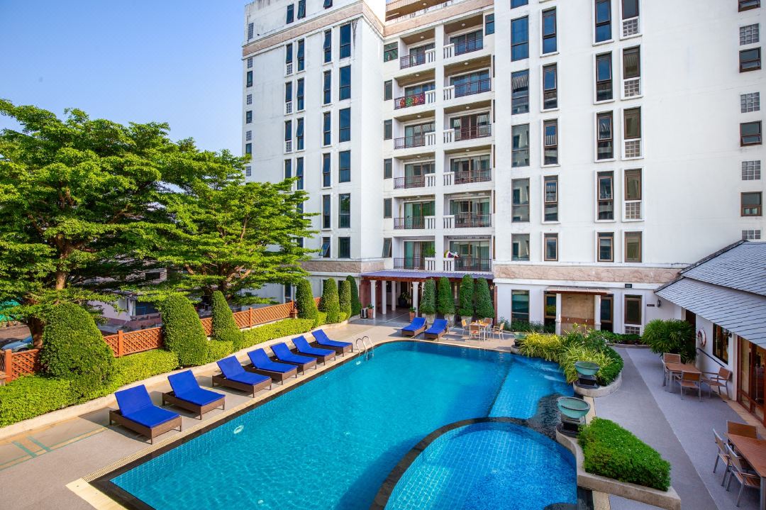 Lasalle Suites Hotel & Residence