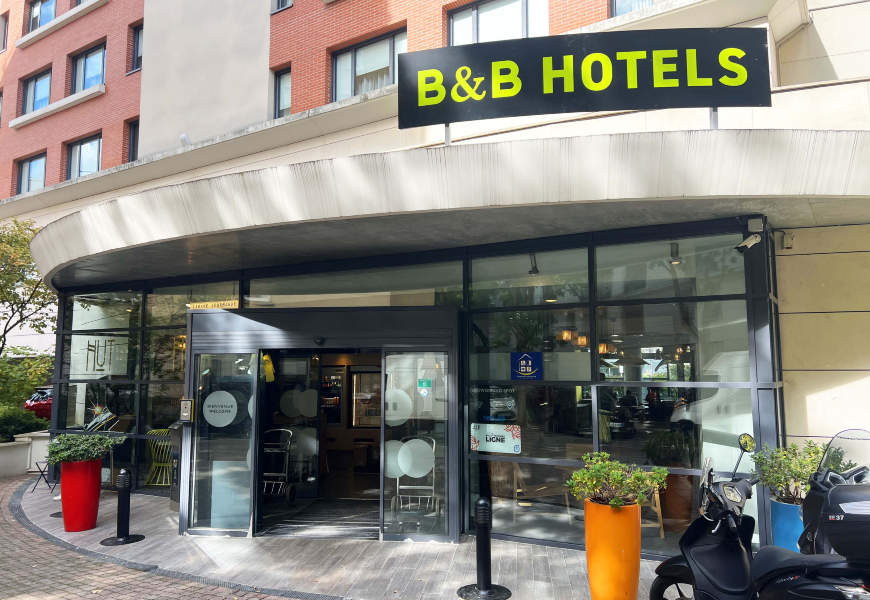 吕埃尔 - 马尔梅松火车站 B&B 酒店-官方