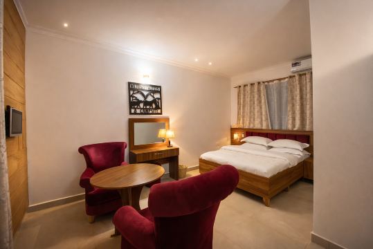 姆科马齐酒店和营地-官方