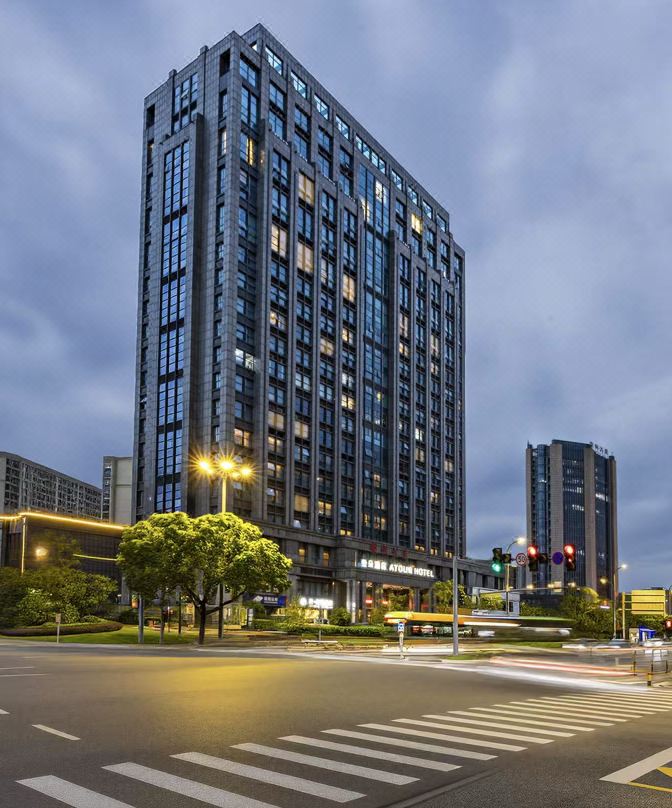 Yunbaiju Hotel (Bausch & Lomb Shopping Center, Jiaxing South Lake Scenic Area)