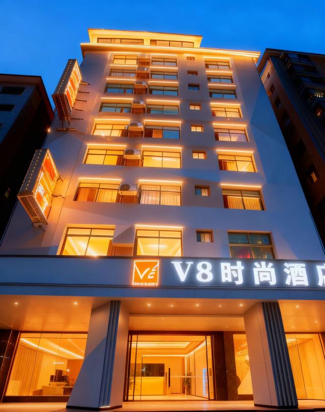 V8 Hotel