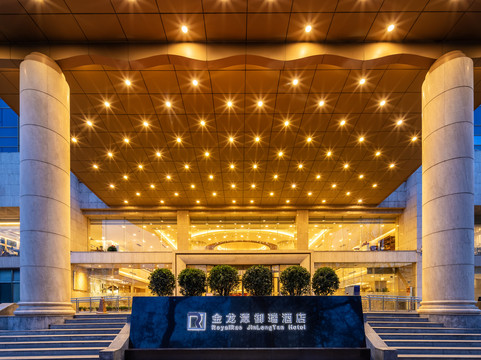 金龙潭大饭店主图