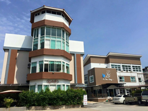 勒勒尔兹生活酒店