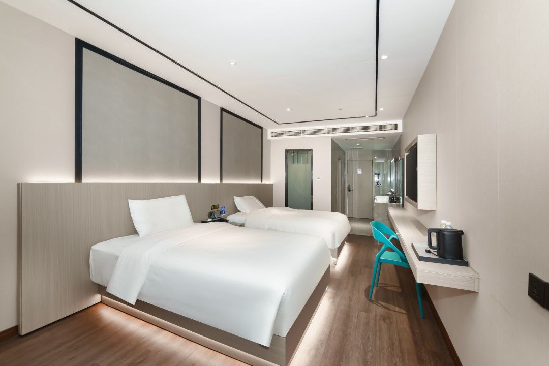 Huijin Business Hotel