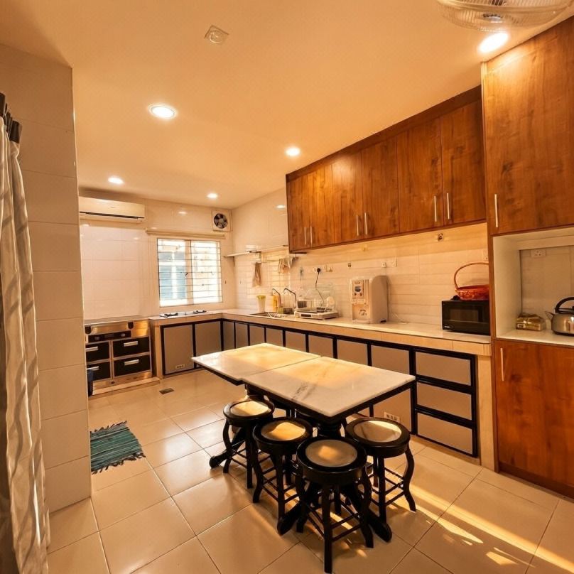 Sekinchan Spacious 2 and Half Storey Homestay 100m Walk to KFC 7 Eleven 24hr Clinic KTV BBQ