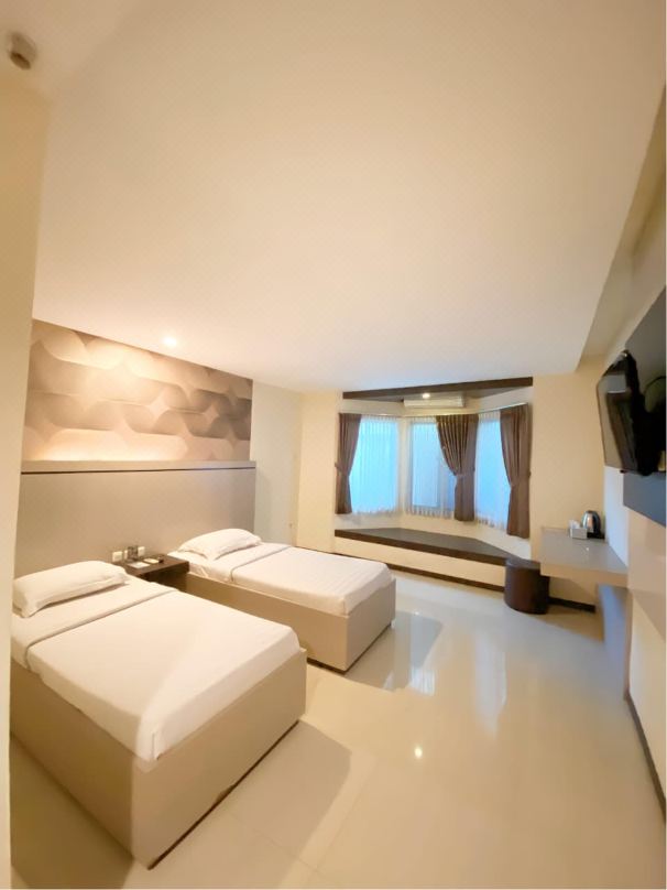 Alexander Hotel Tegal