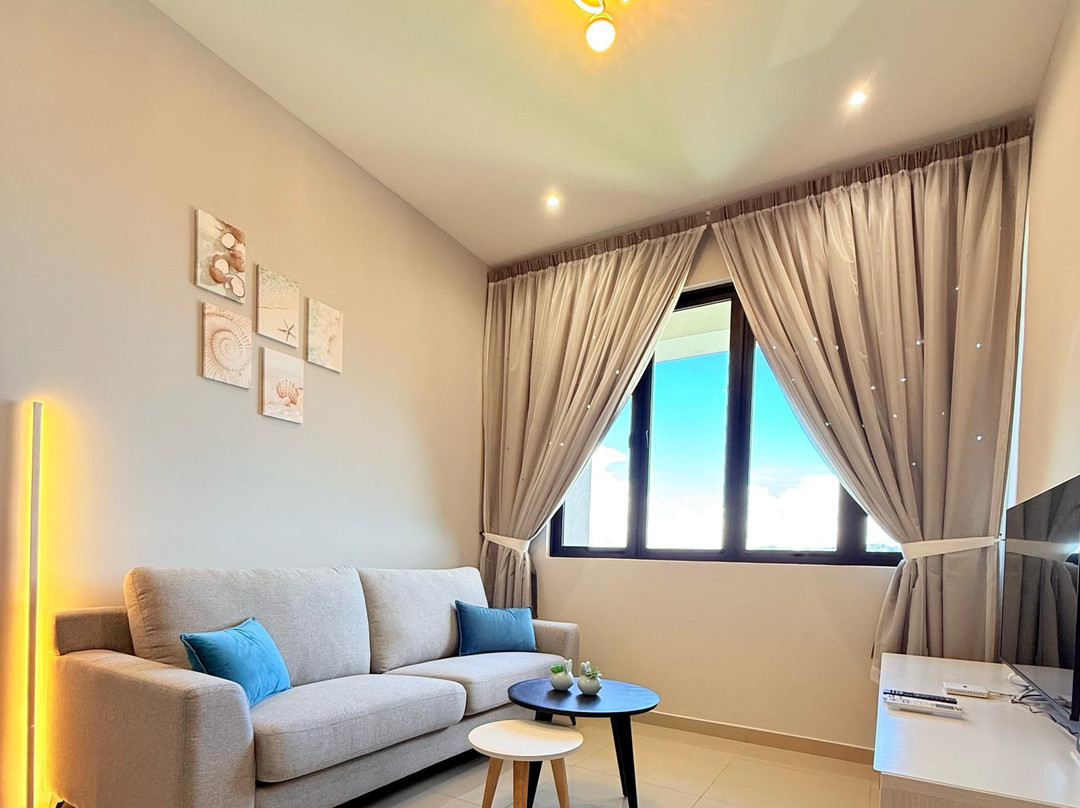 ICONIC REGENCY SERVICE RESIDENCES
