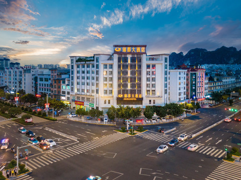 开尚•锦都大酒店（文山七花广场店）