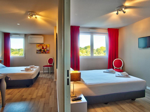 Lahonce酒店住宿-Adonis Hotel Bayonne