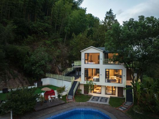 蕉下·溯溪露營螢火蟲景觀私湯度假美宿（安吉浙北峽谷漂流店）