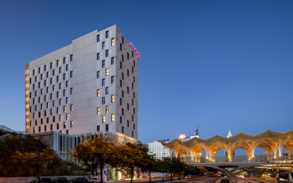 Moxy Lisboa Oriente摩西里斯本东部酒店-官方