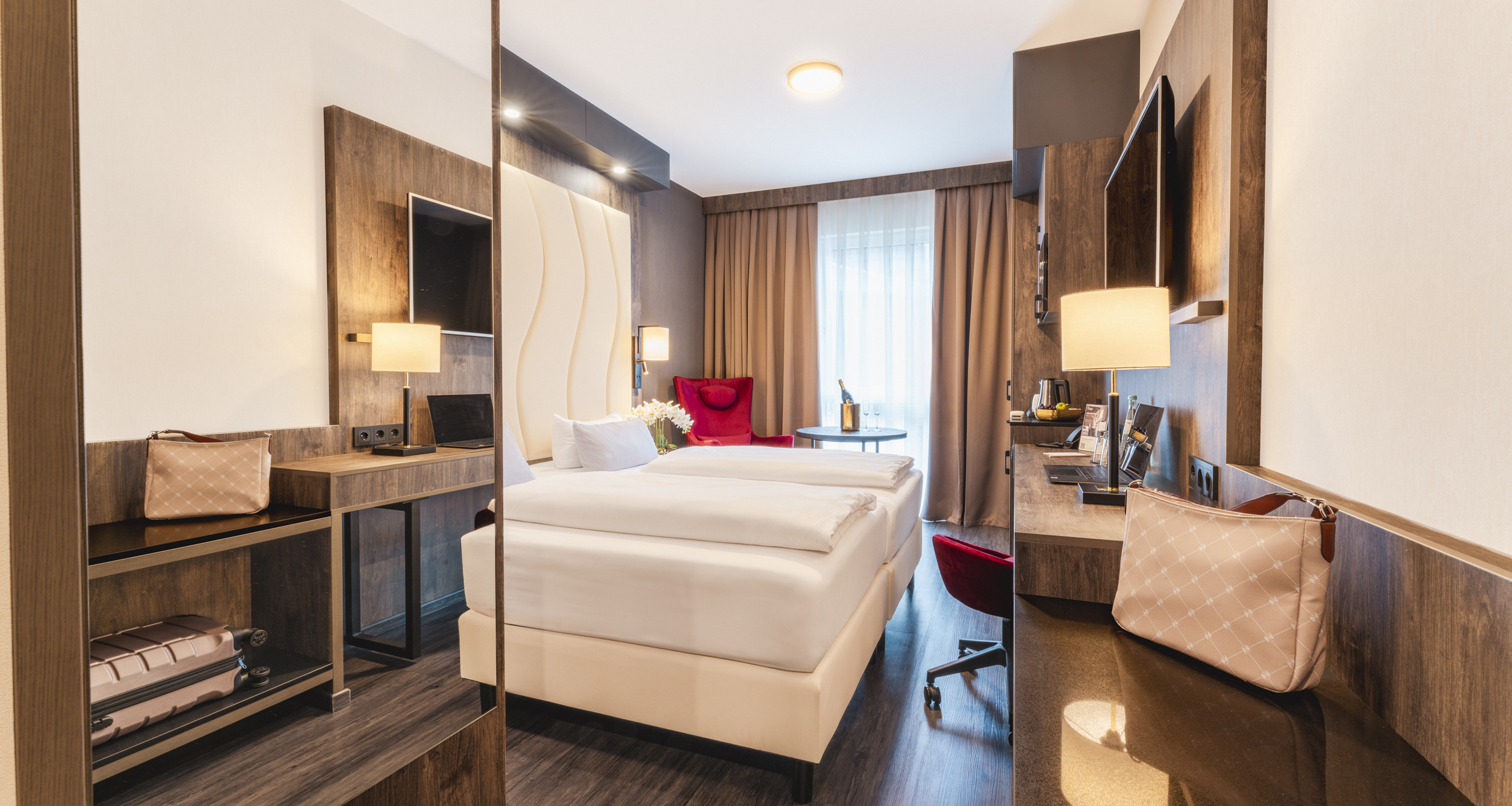 雷克林豪森广场旅馆-官方