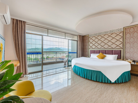 郁南清港湾大酒店