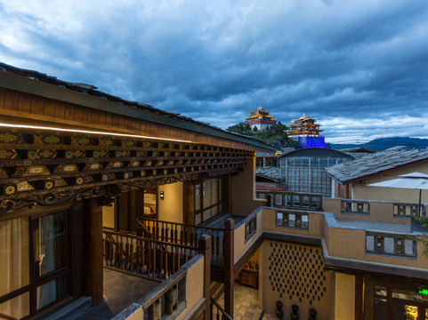 香格里拉荷悦噶丹精品酒店