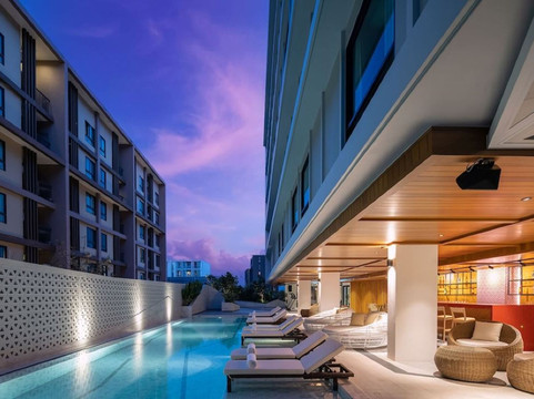 普吉島彩鴻酒店