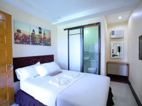 Marco’s Tourist Inn