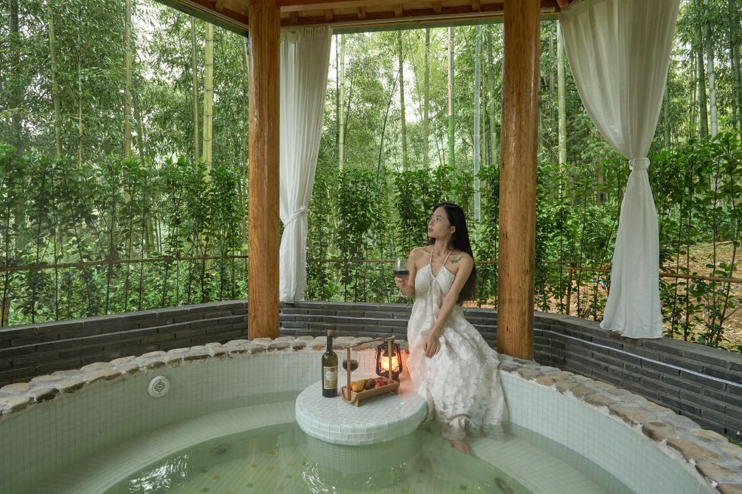 廣和·秋冬私湯温泉美宿（龍王山漂流店）