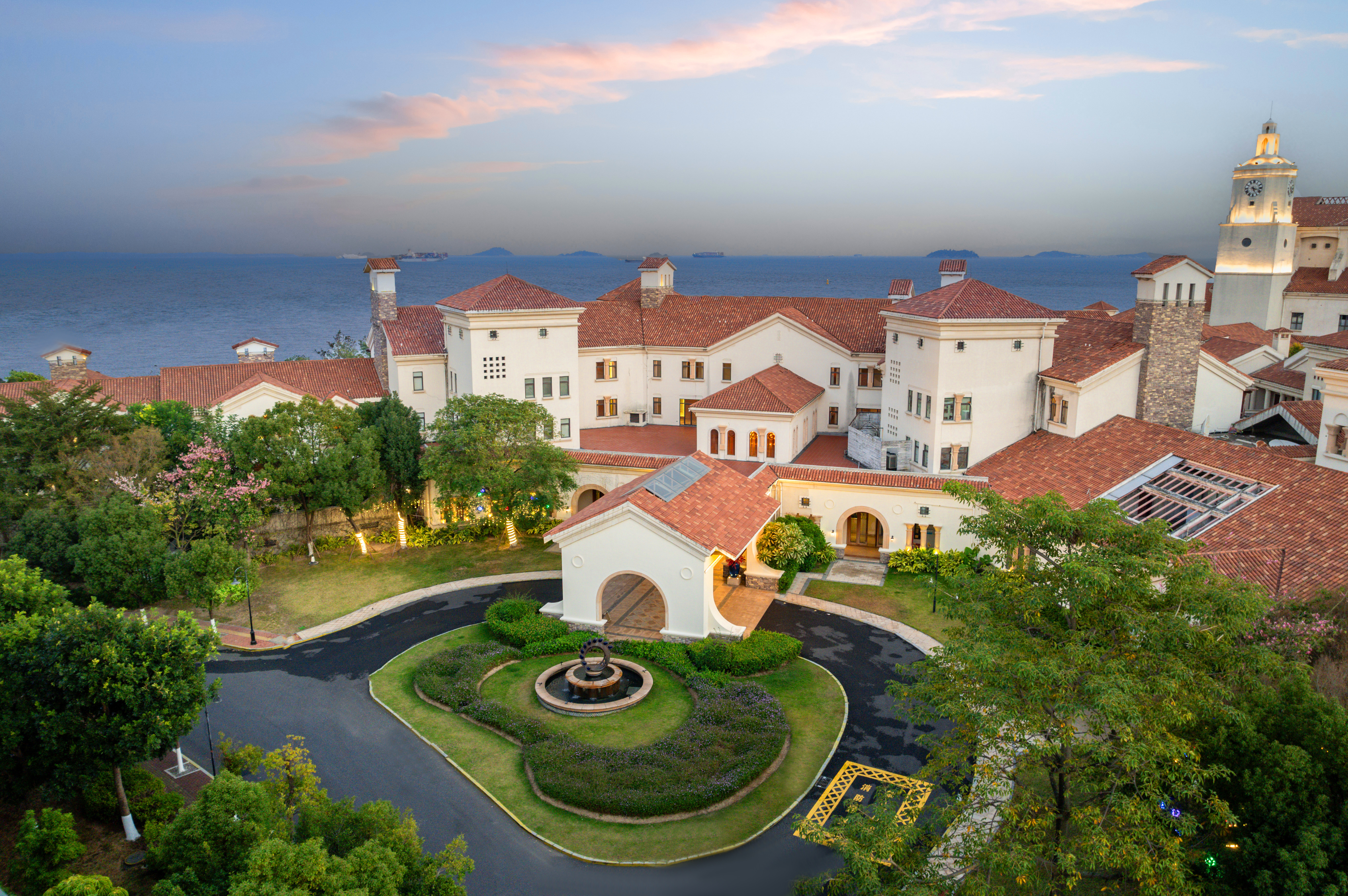 招商卡达凯斯美伦山庄-官方