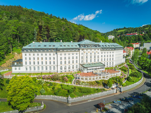 Jachymov酒店住宿-镭宫大酒店