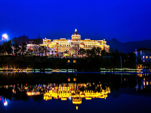 浦江仙华檀宫国际度假酒店