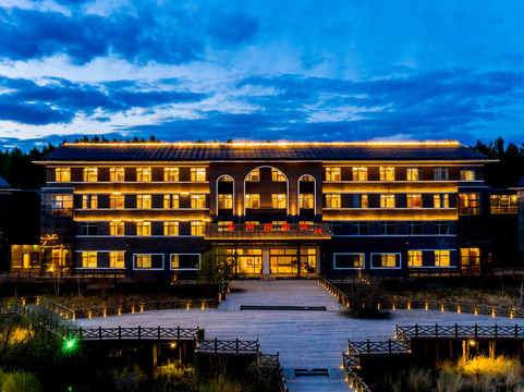 塞罕坝塞罕湖宾馆