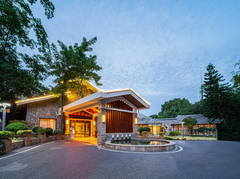 安顺市酒店住宿-黄果树宾馆