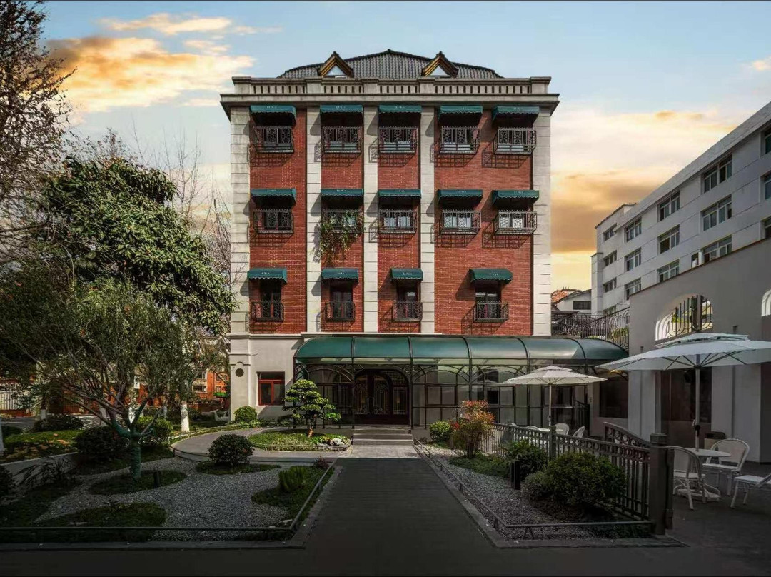 桐影·小筑(汉口江滩江汉路步行街店)