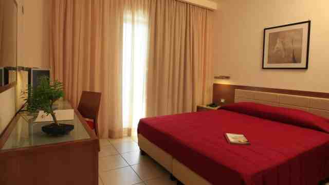 科斯蒂埃拉酒店-官方