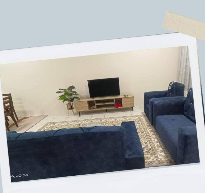 Tunjung Malim Homestay (proton city )