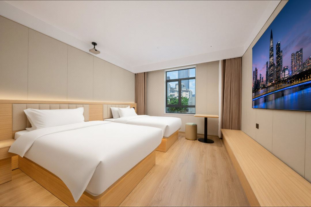 Qiyu Hotel (Shenzhen KK100 Hongling Subway Station)