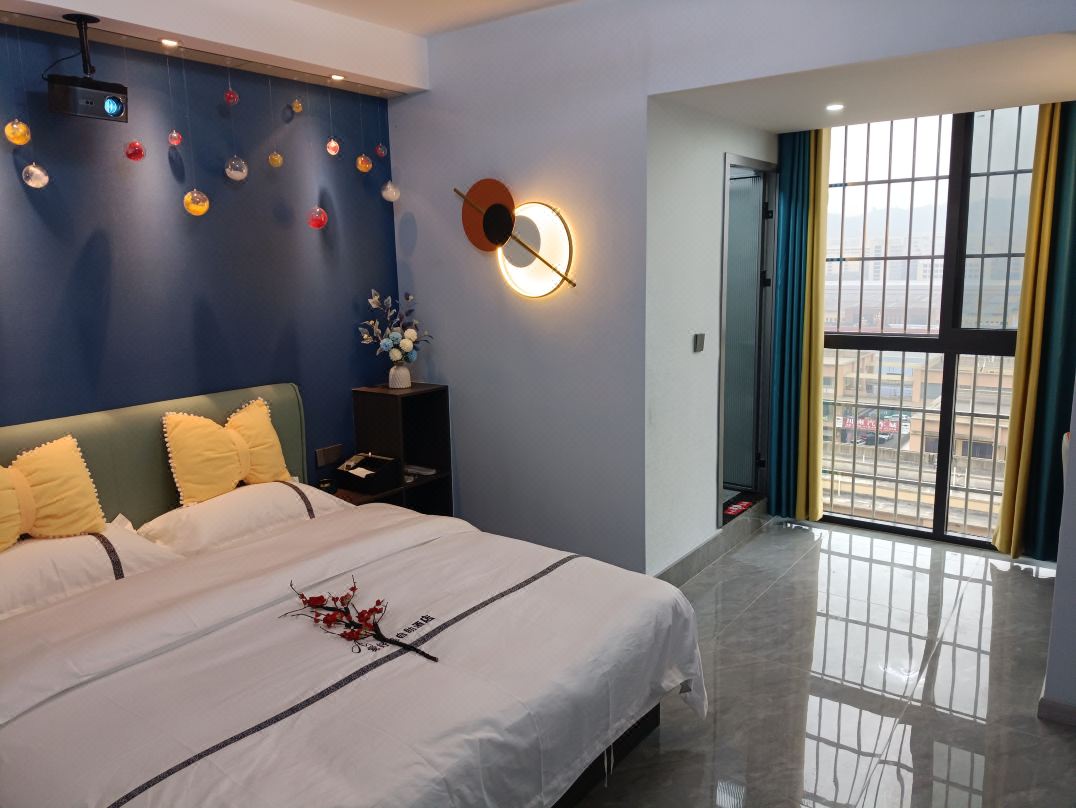 Aihomei Self-checkin Homestay (Lingang Equipment City Guanshanyue)