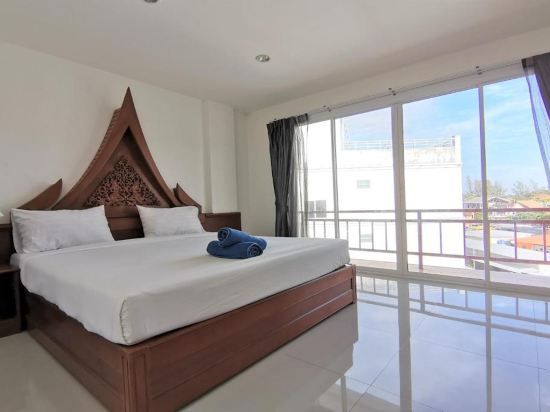 Sure Guesthouse Room Type - Standard Double Room