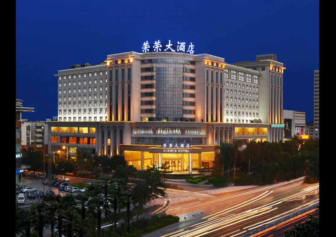 Win Win Hotel