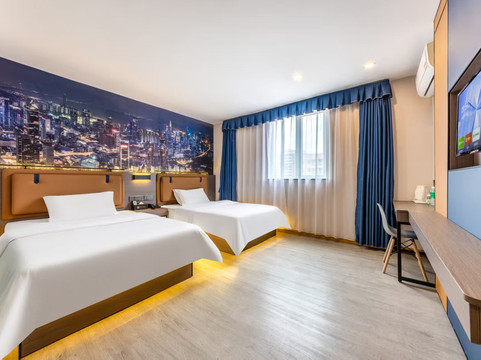 悦季酒店（四会广场天光墟店）