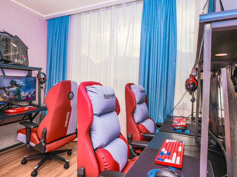 布迪电竞酒店(桂平店)