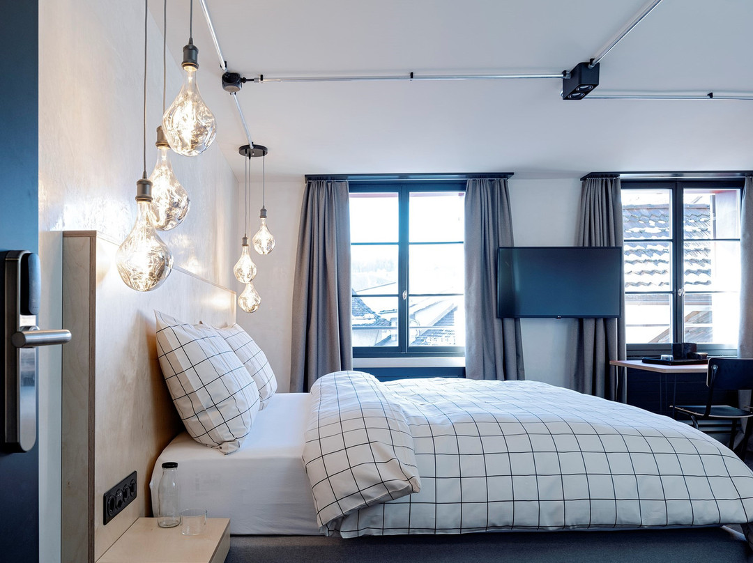 Reussbuehl酒店住宿-阿德勒公寓式酒店