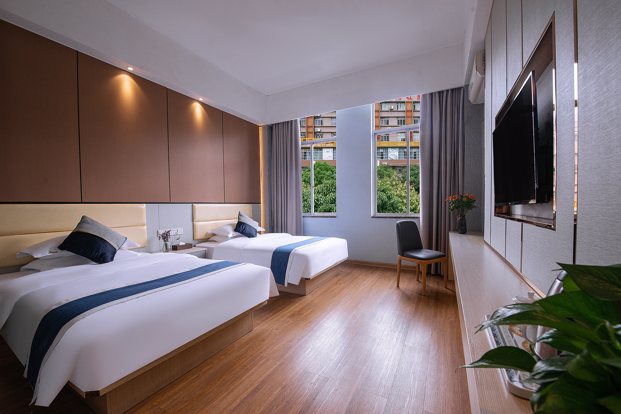 精通酒店(钦州火车东站白海豚广场店)-官方