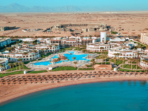 日出阿尔玛湾度假村