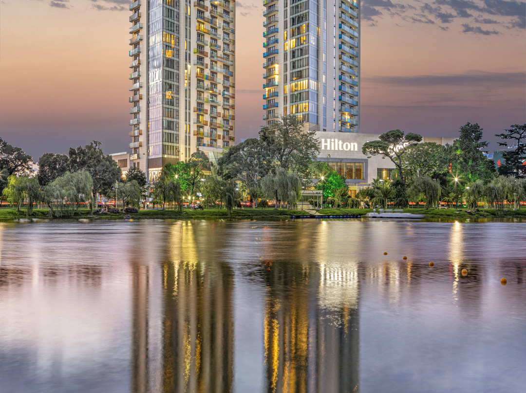 巴统希尔顿酒店