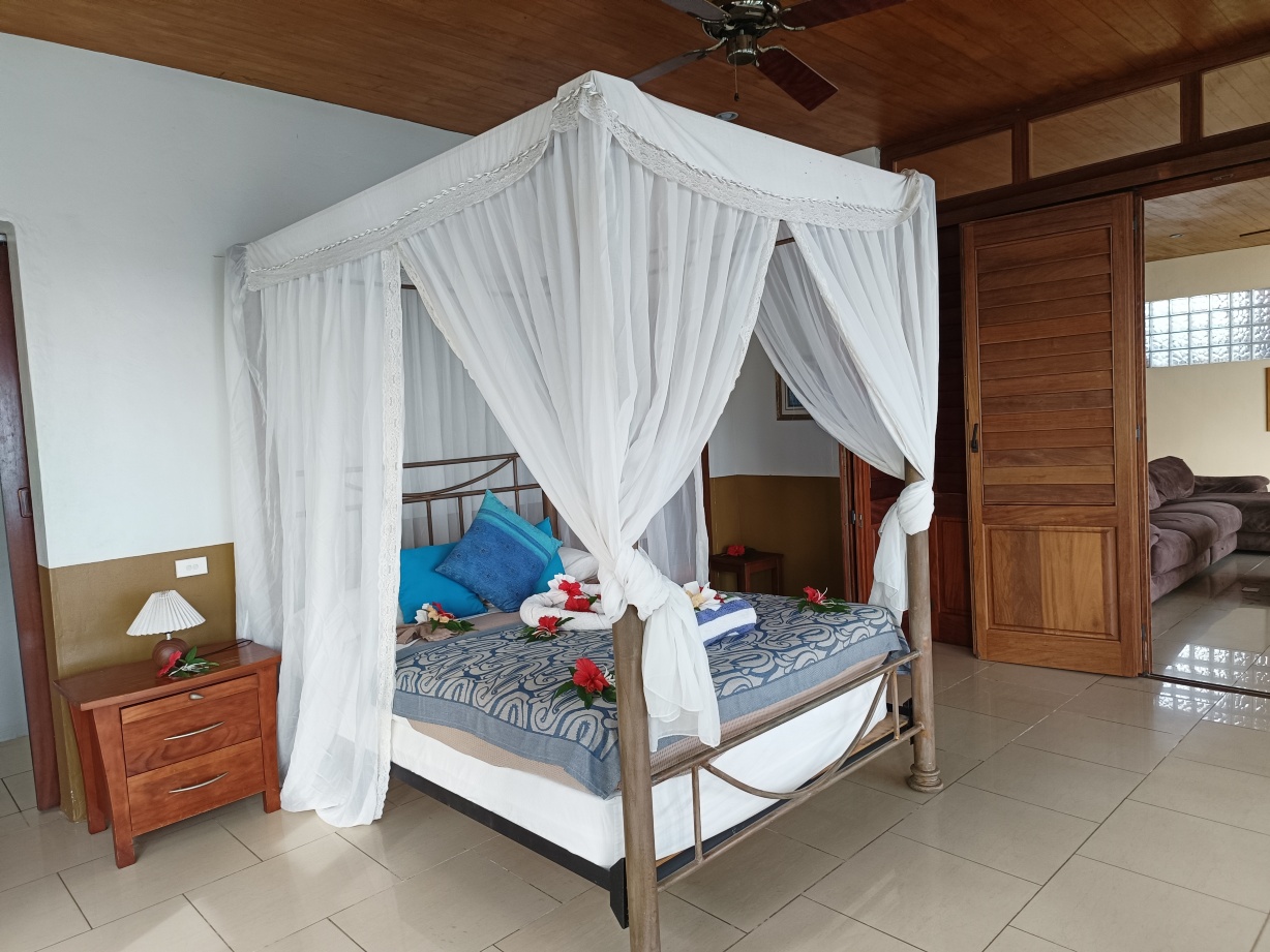 隐世岛度假村和海洋保护区-官方