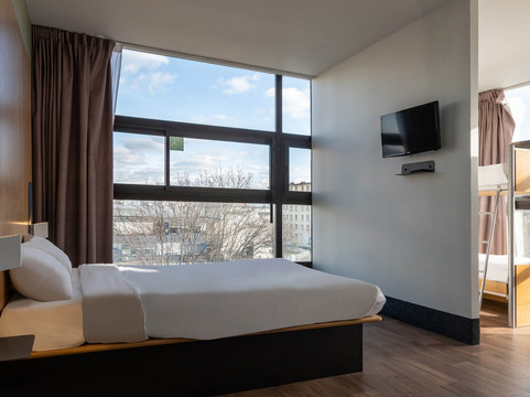 Eybens酒店住宿-B&B HOTEL Grenoble Centre Verlaine