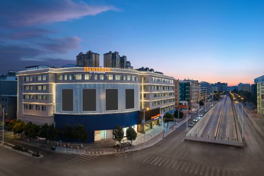 Hawthorn by Wyndham Kunming Guandu