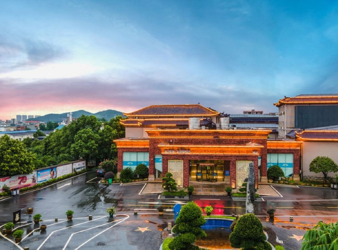 萍乡蓝波湾花园酒店（萍乡市人民医院店）