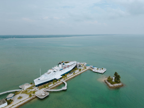 拉歌意酒店住宿-Doulos Phos The Ship Hotel